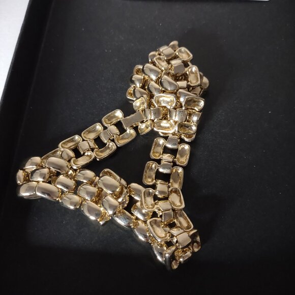 Vintage Gold Tone Panther Link Necklace - Picture 4 of 7